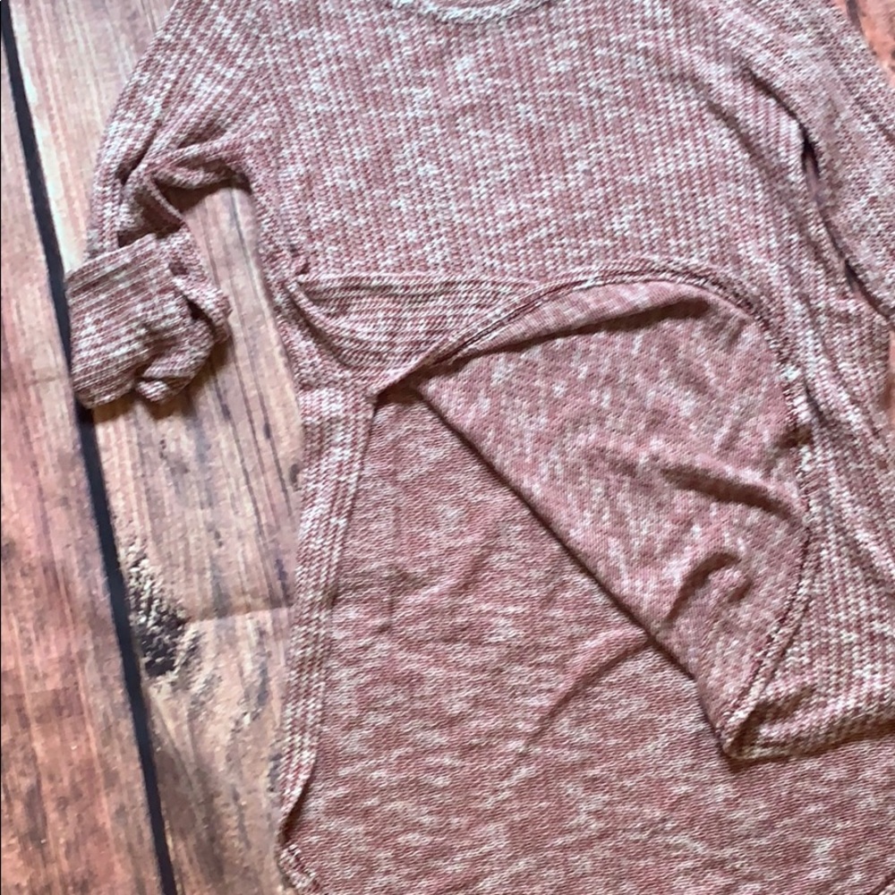 Pink/white sweater - Picture 3 of 4